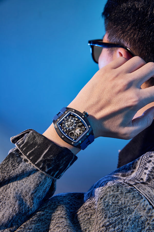Luxury Black Steel Watch For Men | Strong Wrist Presence